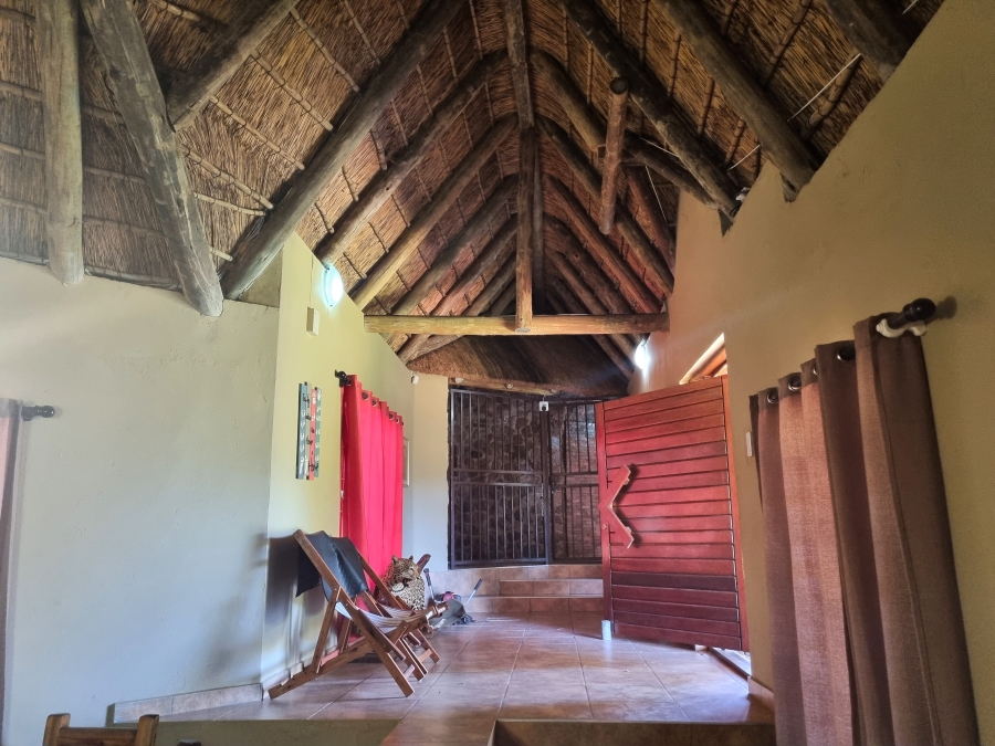 5 Bedroom Property for Sale in Swartruggens North West